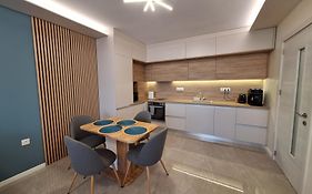 Blue Home Atana Near Airport
